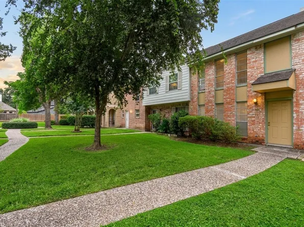 427 Sunset Dr APT 7, Dickinson, TX 77539