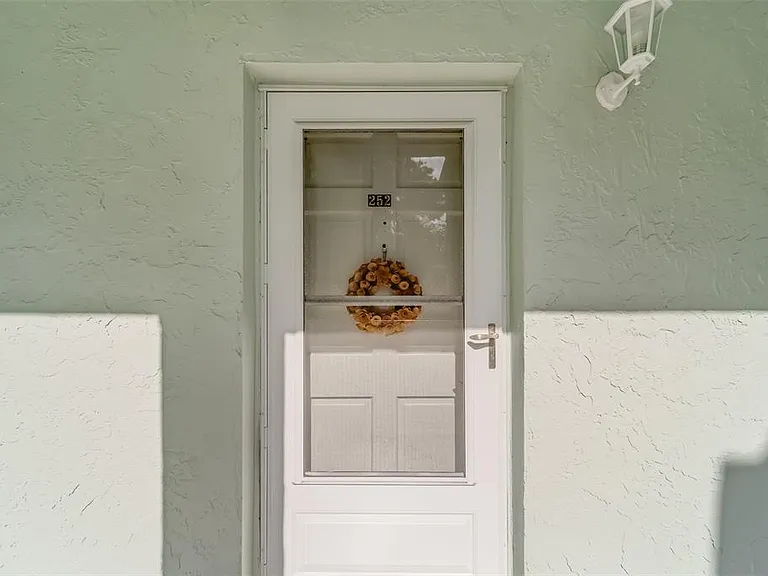 1706 Belleair Forest Dr #252 — Photo 1