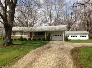 4463 Greenwich Rd, Barberton, OH 44203