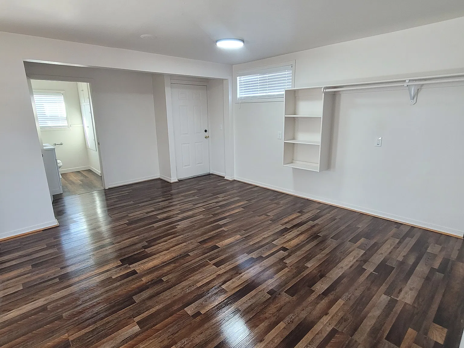 Studio, $925 — Photo 4