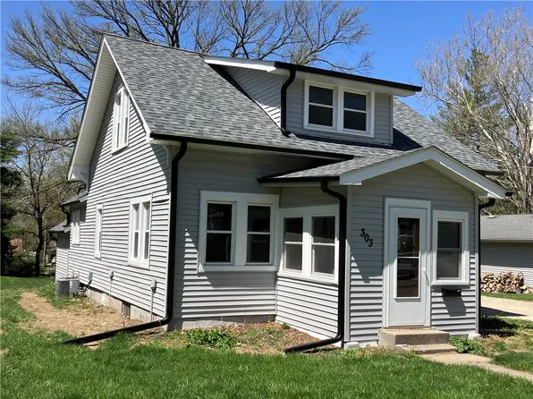 303 N G St, Indianola, IA 50125