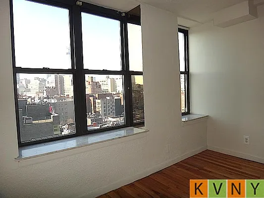 Rented by KVNY Soho | media 19