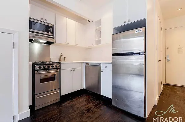 Rented by Mirador Real Estate | media 13