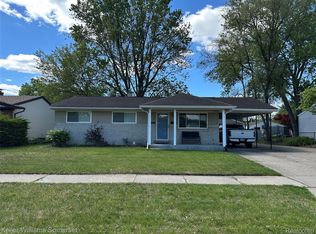 11926 Lori Dr, Sterling Heights, MI