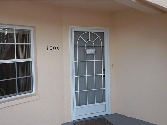 2nd image of 12144 SW Egret Cir APT 1004