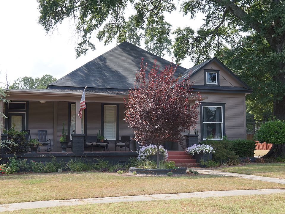 1st image of 2623 Olive St