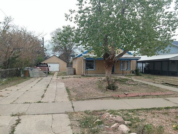 3rd image of 1520 E 9th St