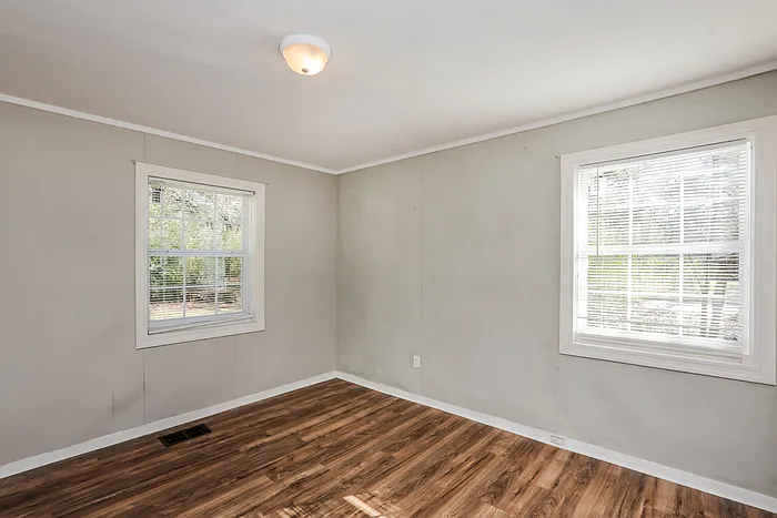 3162 Oak Forest Dr — Photo 8