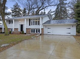 628 11th Ave NW, New Brighton, MN 55112