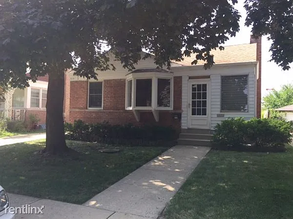 7300 N Meade Ave photo 1