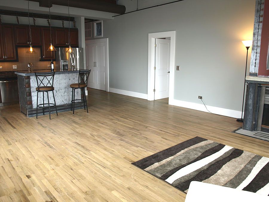 1st image of 1735 W Diversey Pkwy APT 610