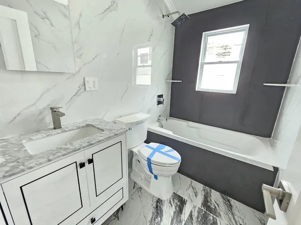 153-23 123rd Avenue image 4 of 16