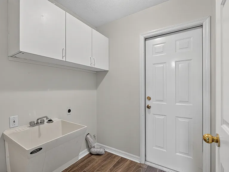8038 SW 67th Rd — Photo 42