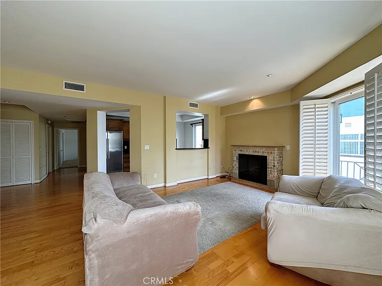 320 S Willaman Dr #402 — Photo 13