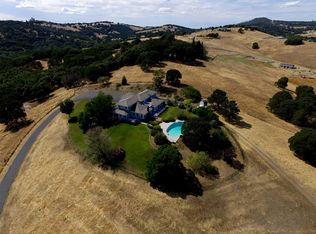 7060 Salmon Falls Ct, Pilot Hill, CA 95664