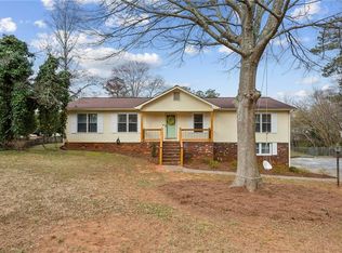 2441 Hidden Hills Dr, Marietta, GA 30066