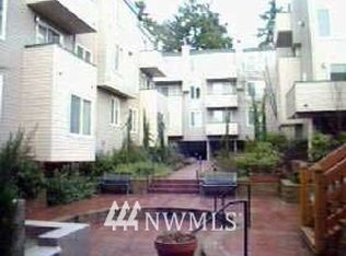 18100 15th Ave NE UNIT B306, Seattle, WA