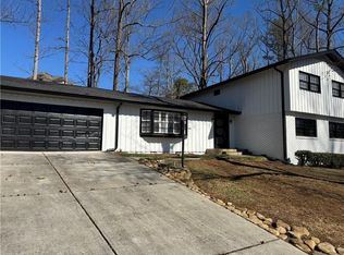 4832 Valley View Ct, Atlanta, GA 30338