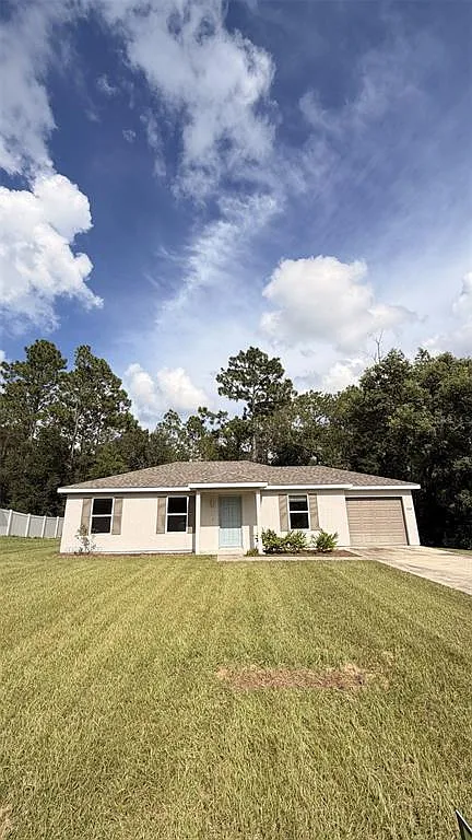 3 bed, 2.0 bath, 1014 sqft, $1,700 — Photo 1