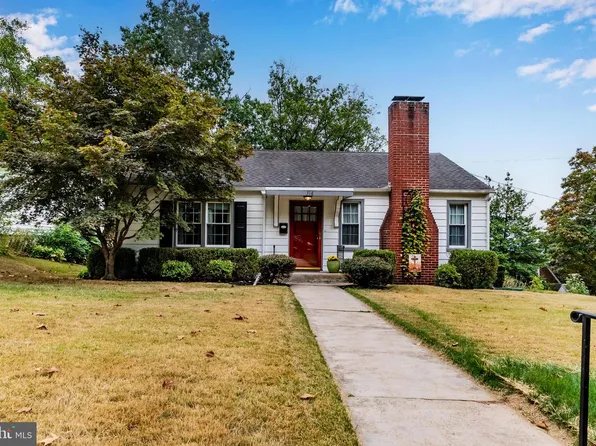 316 Old Fort Rd, Lemoyne, PA 17043