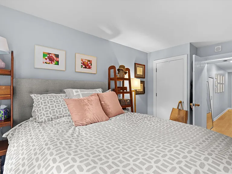 10 Rogers St #214 — Photo 15