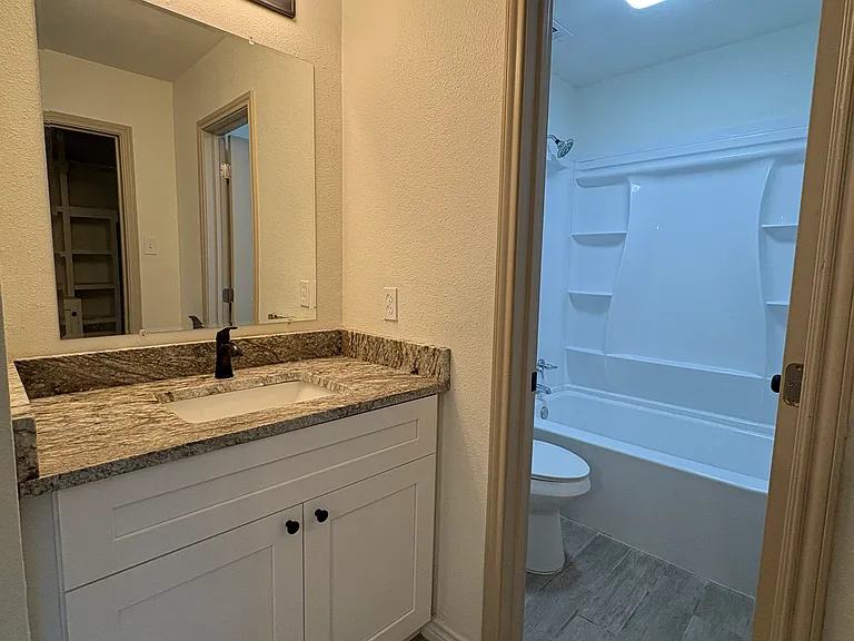 126 Garden Crest Cir — Photo 8