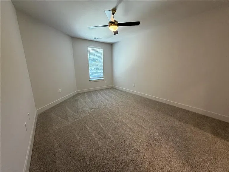 District on the Etowah Apartments — Photo 339