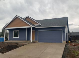 721 SE Meadows Loop, Sheridan, OR 97378