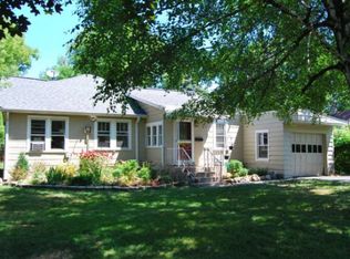 716 W Riverview Dr, Glendale, WI 53209