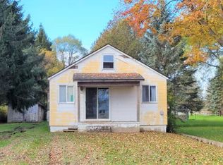 2265 N Lakeshore Rd, Carsonville, MI 48419