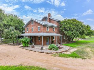 7765 Pigeon Dr, Hitchcock, TX 77563