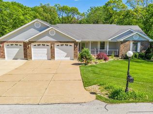 3528 Newcastle Ct, High Ridge, MO 63049