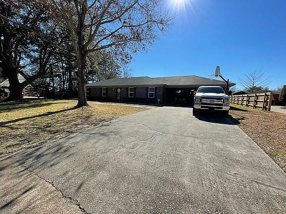 2nd image of 1777 Pinewood Dr