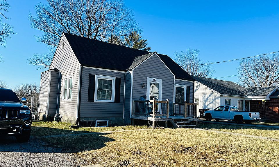 1st image of 105 Hillcrest Ave