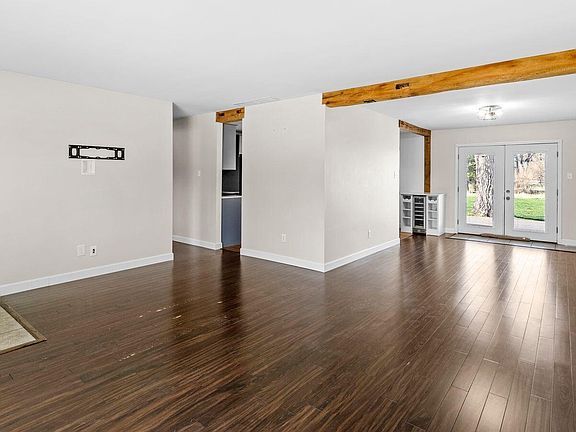 5th image of 204 Wagner Rd
