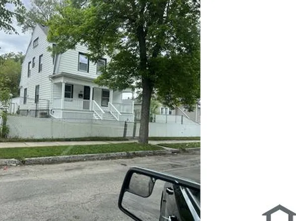 2209 N 33rd St, Milwaukee, WI 53208