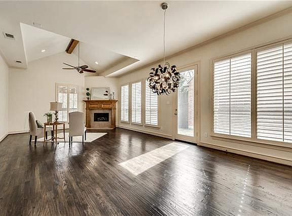 5th image of 1509 Hackett Creek Dr