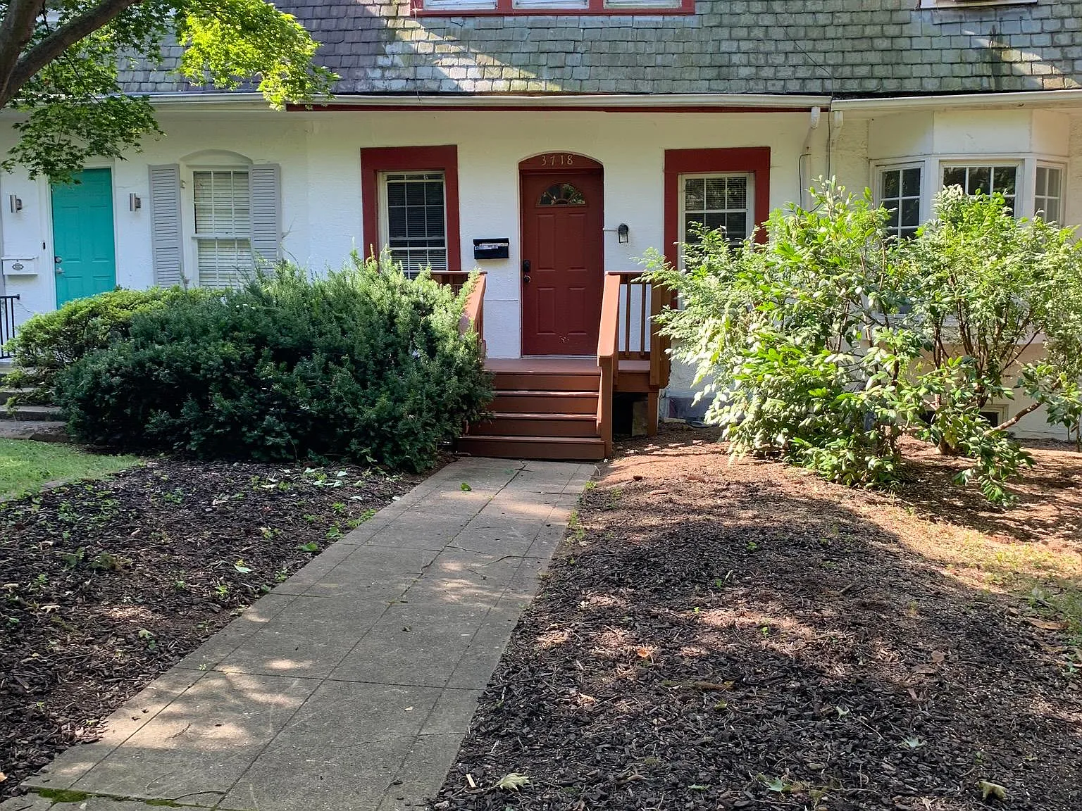 6 bed, 2450 sqft, $7,150 — Photo 2