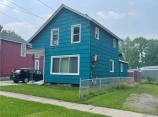 237 Chapel St, Lockport, NY 14094