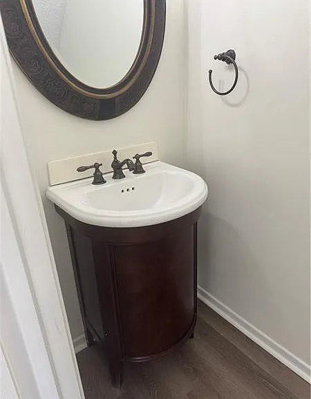 2907 Queen Anne Ct — Photo 8
