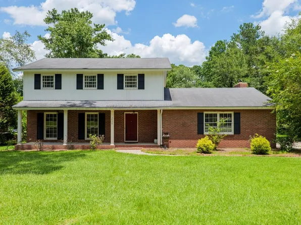 2428 Meadowbrook Dr, Valdosta, GA 31602