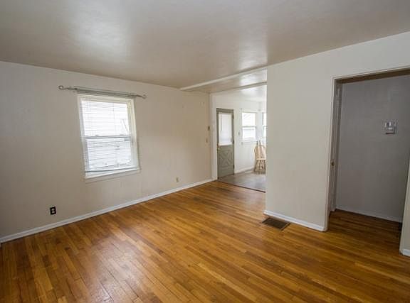 3rd image of 1113 Academy Pl