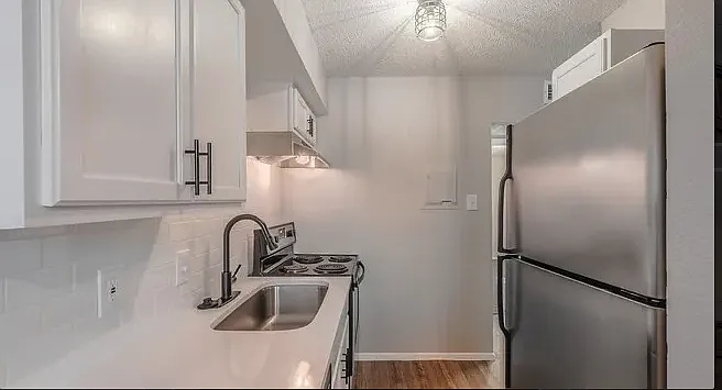 The Dean Apartments — Photo 6