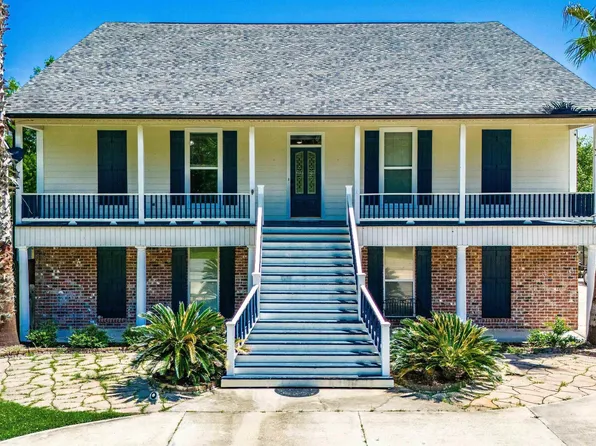 13152 Bayou Terrace Dr, Saint Amant, LA 70774