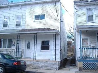 416 Pine Hill St, Minersville, PA 17954