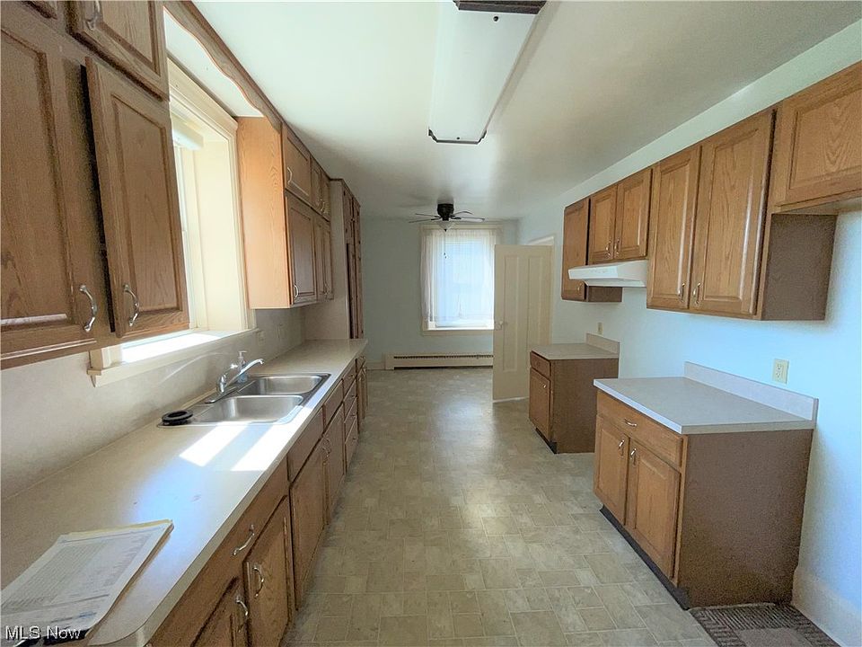 8279 Baumhart Rd, Amherst, OH 44001 MLS 4485807 Zillow