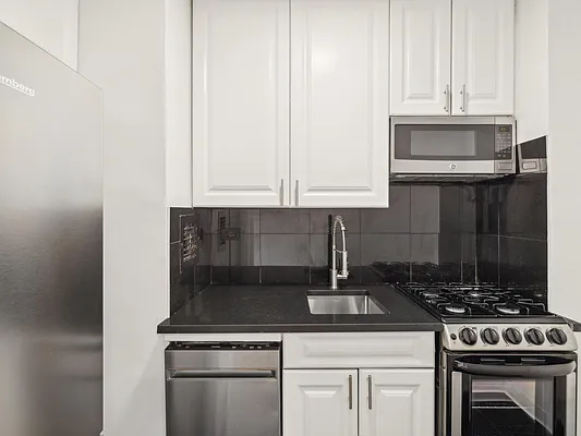 Rented by GoodRock Realty | media 7