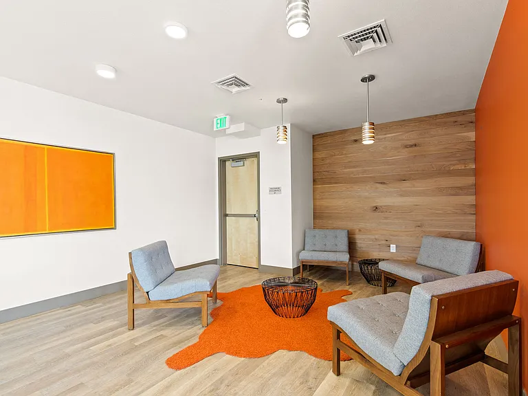 Broadway Lofts — Photo 50