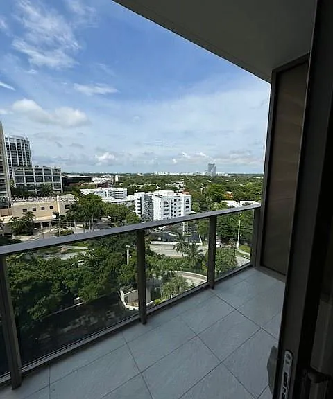 2678 Tigertail Ave #903 — Photo 18