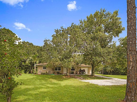 4th image of 13743 Persimmon Boulevard